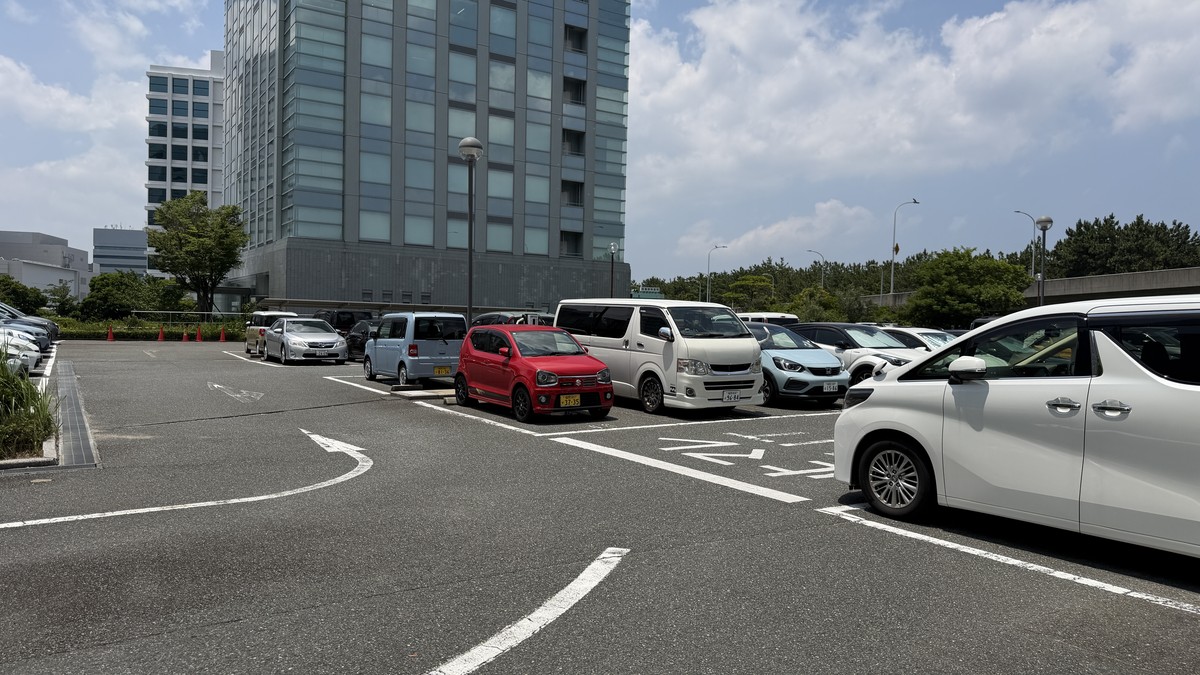 三井のリパーク百道浜の駐車エリア