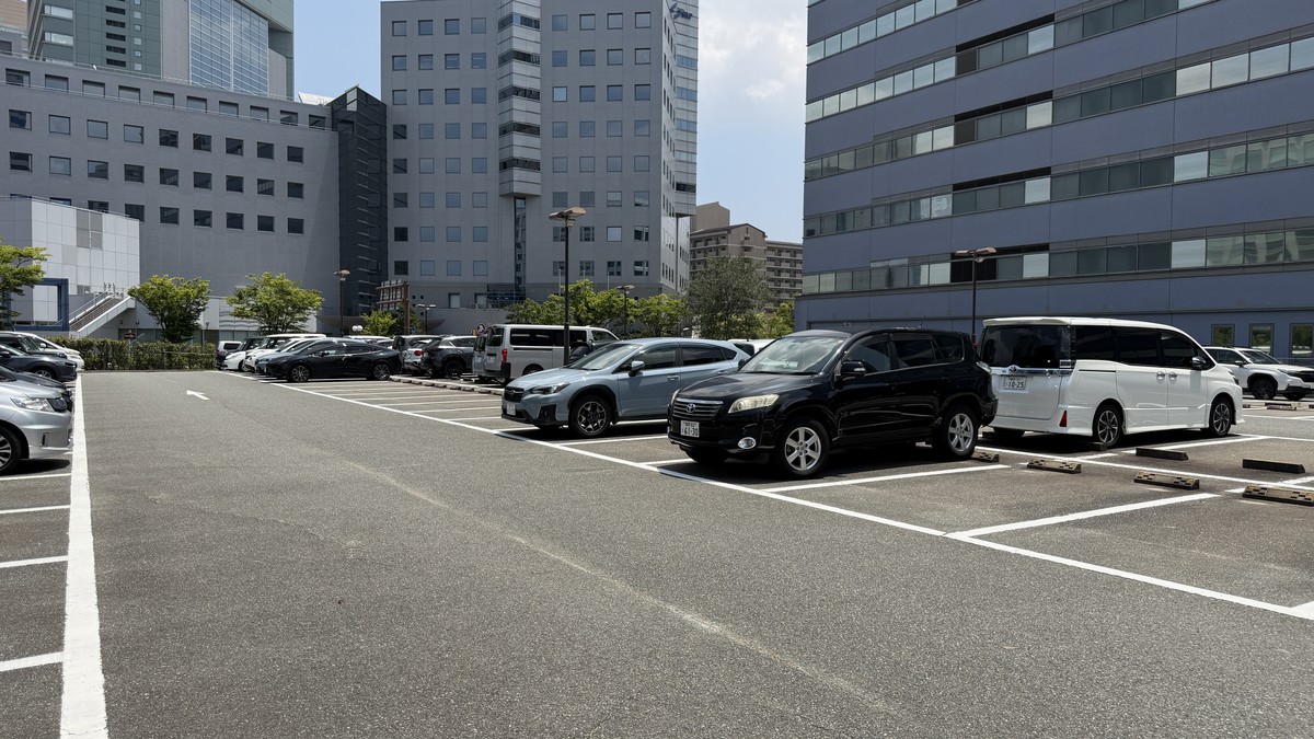 ニューパーク百道浜の駐車エリア
