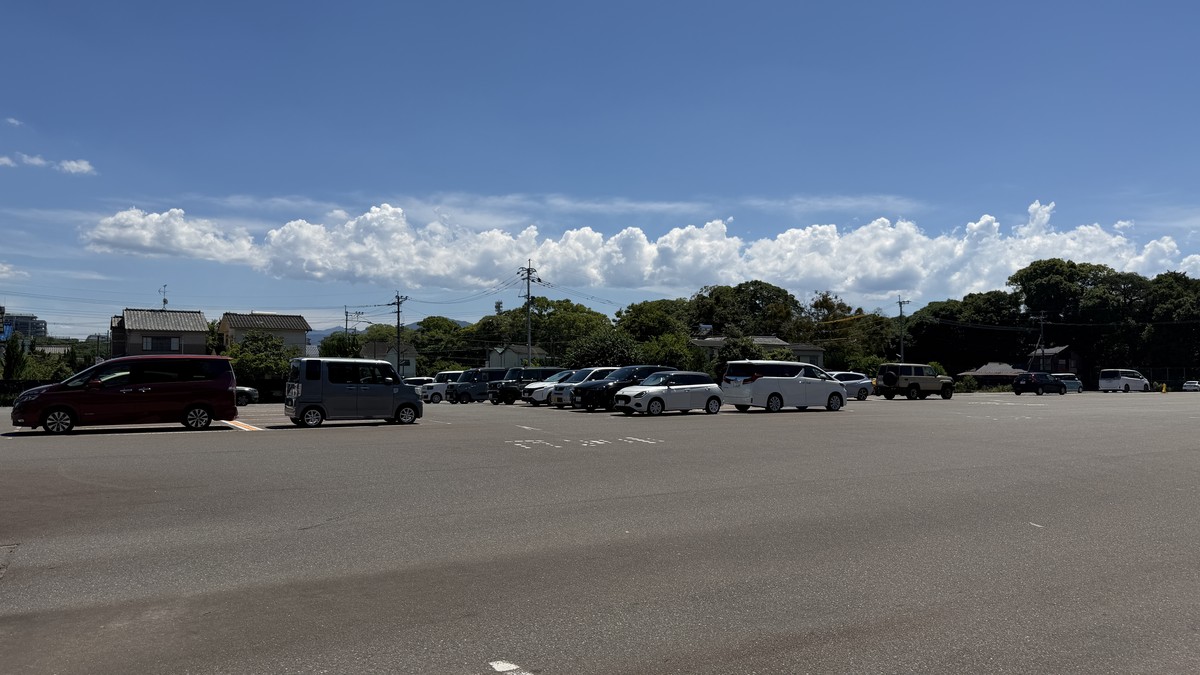 タイムズ福岡城三の丸の駐車エリア外観