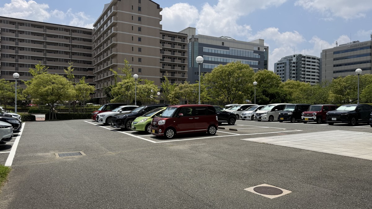 トラストパーク百道浜2丁目の駐車エリア